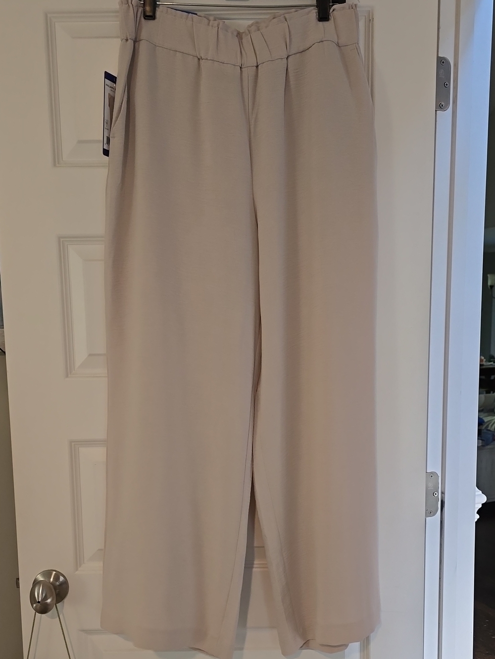 Hilary Radley Women's Wide-Leg Crinkle Pants— Oatmeal
